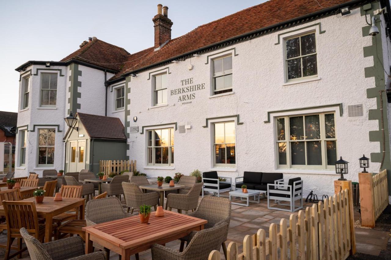 Hotel Berkshire Arms By Chef & Brewer Collection Midgham Exterior foto