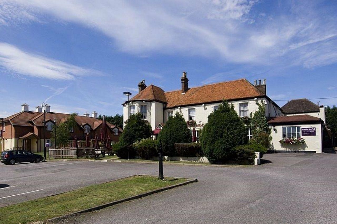 Hotel Berkshire Arms By Chef & Brewer Collection Midgham Exterior foto